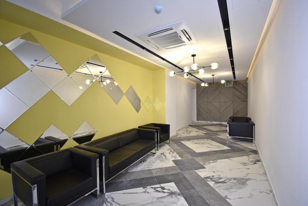 Home4You Apartments On Koghbatsi Yerevan Exterior photo