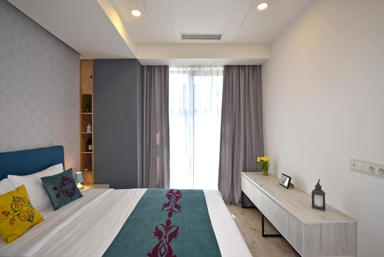Home4You Apartments On Koghbatsi Yerevan Exterior photo