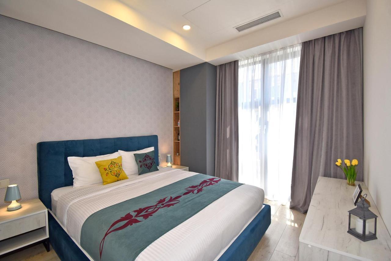 Home4You Apartments On Koghbatsi Yerevan Exterior photo