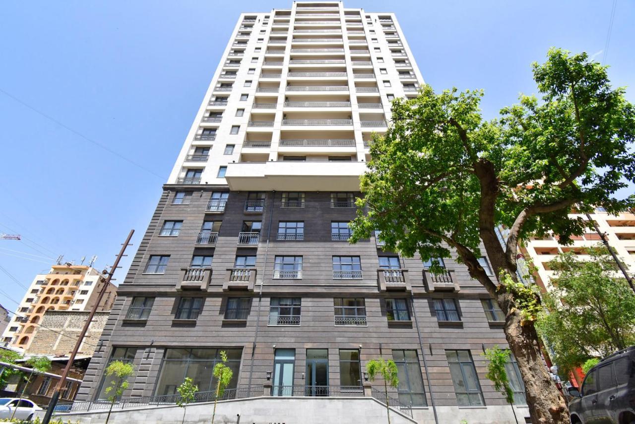 Home4You Apartments On Koghbatsi Yerevan Exterior photo